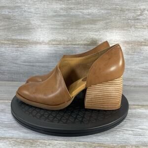 KORKS Women’s Kayla Block Heel Asymmetric Brown Leather Pumps Size 9